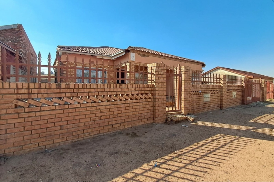 3 Bedroom Property for Sale in Jouberton North West